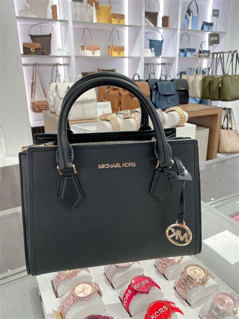 michael kors purses in store